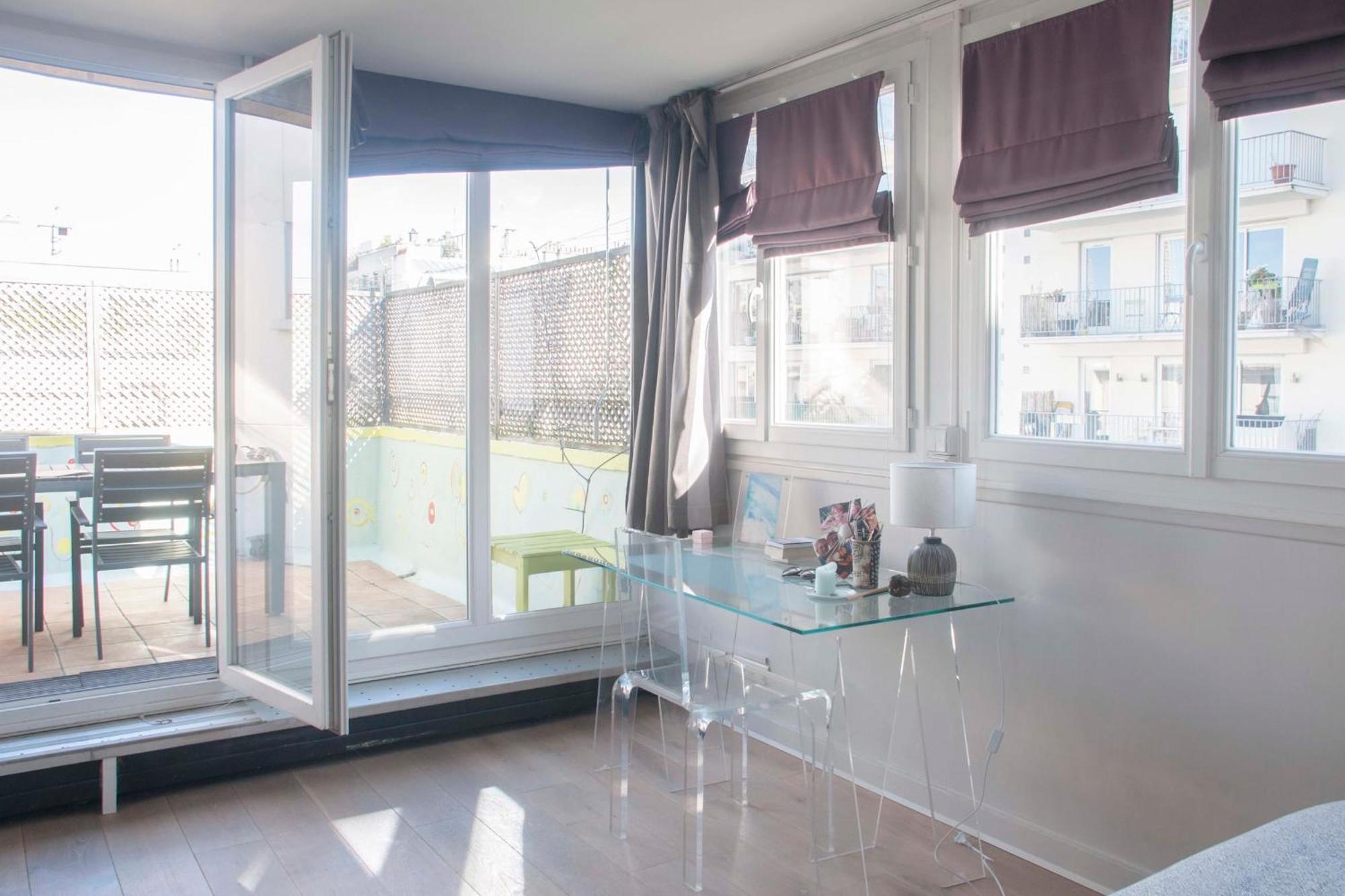 Cosy Apartment With Balcony In The Heart Of Parigi Esterno foto
