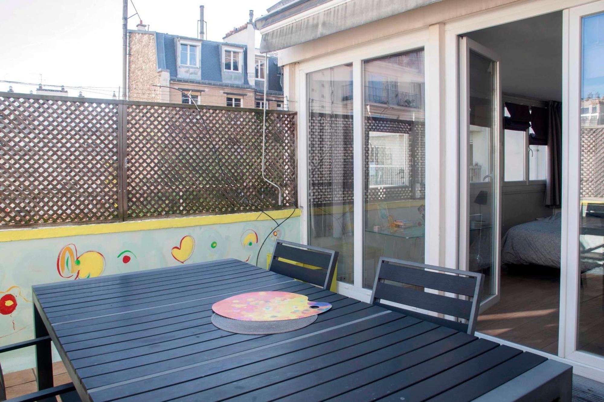 Cosy Apartment With Balcony In The Heart Of Parigi Esterno foto