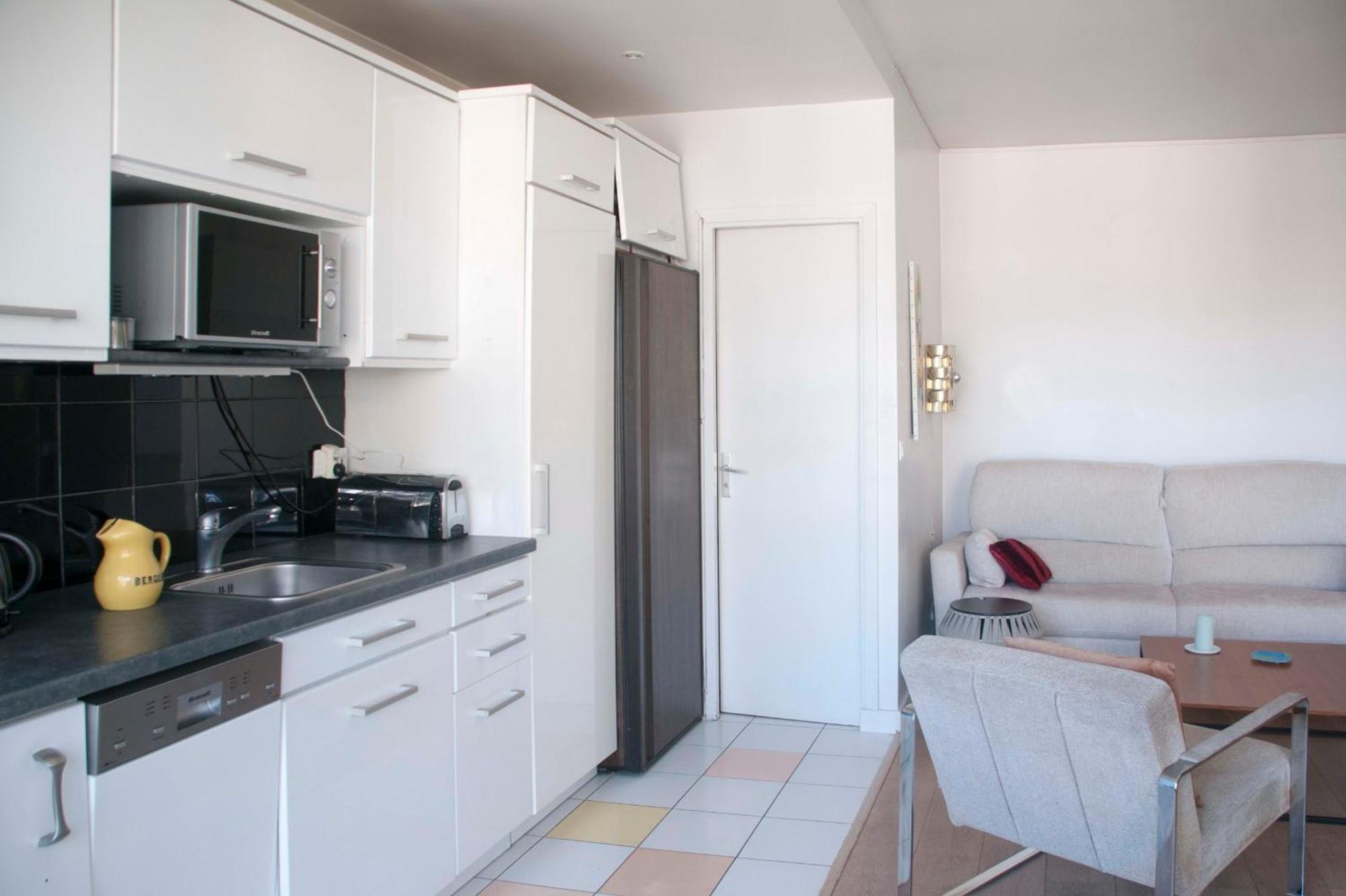 Cosy Apartment With Balcony In The Heart Of Parigi Esterno foto